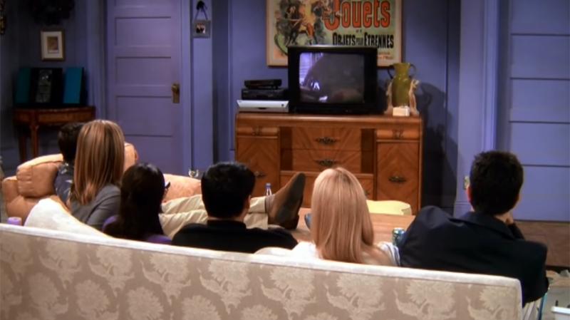 A screen grab from TV series "FRIENDS" of the cast watching TV